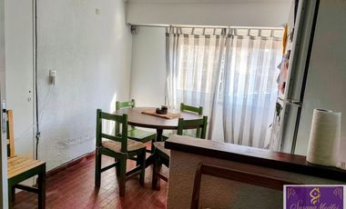Casa jardín alquiler  Hurlingham 3 ambientes