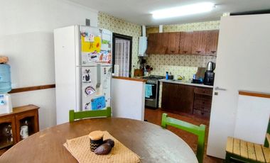Casa jardín alquiler  Hurlingham 3 ambientes
