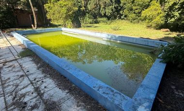 QUINTA SOBRE GRAN TERRENO EN KM 13.