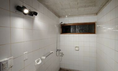 Casa en alquiler c/ cochera en General Guitérrez