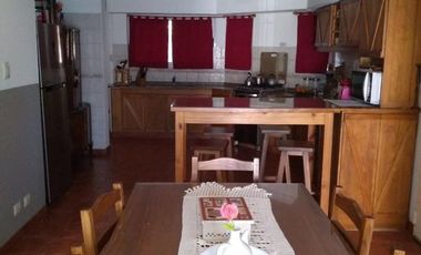 VENTA CASA 5 AMB. GARAGE PARQUE PILETA, LIBERTAD