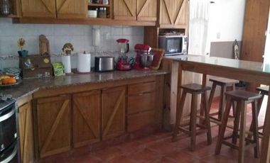 VENTA CASA 5 AMB. GARAGE PARQUE PILETA, LIBERTAD