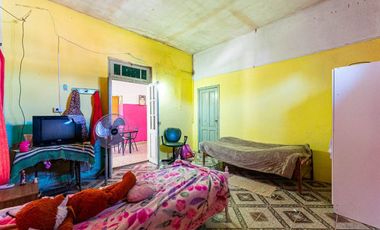 CASA EN VENTA ALVAREZ CON DOS LOCALES