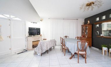 VENTA CASA DE CATEGORÍA 3 DORMITORIOS EN SUITE