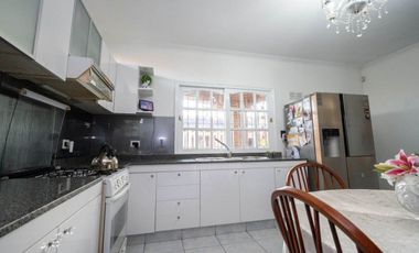 VENTA CASA DE CATEGORÍA 3 DORMITORIOS EN SUITE