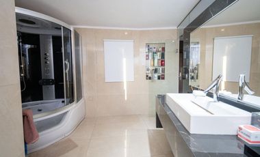 VENTA CASA DE CATEGORÍA 3 DORMITORIOS EN SUITE