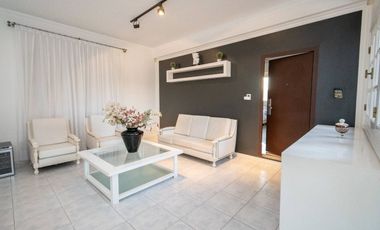 VENTA CASA DE CATEGORÍA 3 DORMITORIOS EN SUITE