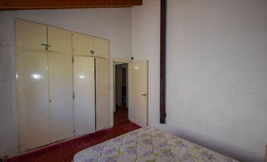 CASA 4 AMBIENTES CON PARQUE GARAGE SANTA CLARA