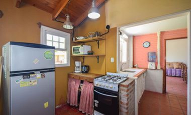 CASA 4 AMBIENTES CON PARQUE GARAGE SANTA CLARA