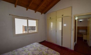 CASA 4 AMBIENTES CON PARQUE GARAGE SANTA CLARA