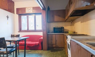 VENTA CASA 3 UNIDADES EN BLOCK CON LOCAL Y GARAGE