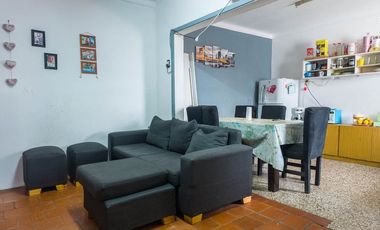 VENTA CASA 3 UNIDADES EN BLOCK CON LOCAL Y GARAGE