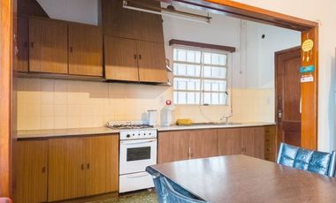 VENTA CASA 3 UNIDADES EN BLOCK CON LOCAL Y GARAGE