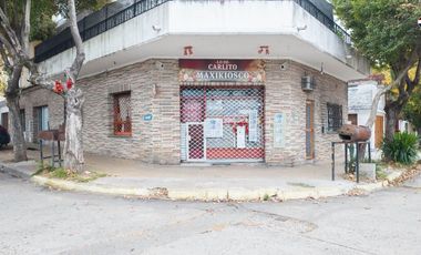 VENTA CASA 3 UNIDADES EN BLOCK CON LOCAL Y GARAGE