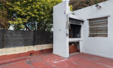 VENTA CASA 3 UNIDADES EN BLOCK CON LOCAL Y GARAGE