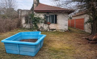 VENTA CASA 3 AMBIENTES MORENO C/JARDIN