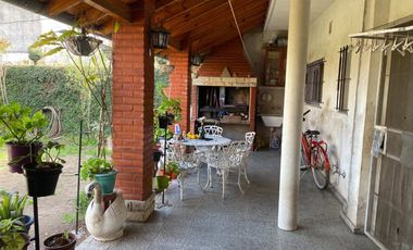 CASA EN VENTA SUÁREZ CON COCHERA
