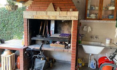 CASA EN VENTA SUÁREZ CON COCHERA