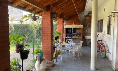 CASA EN VENTA SUÁREZ CON COCHERA