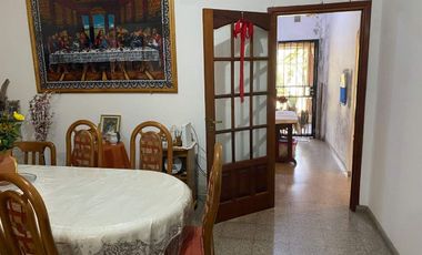 CASA EN VENTA SUÁREZ CON COCHERA