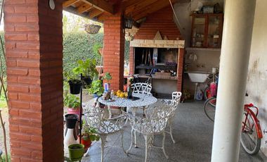 CASA EN VENTA SUÁREZ CON COCHERA