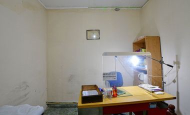 CASA MAS CONSULTORIOS EN FLORENCIO VARELA. PERMUTA