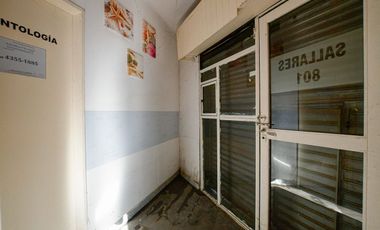 CASA MAS CONSULTORIOS EN FLORENCIO VARELA. PERMUTA