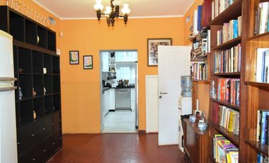 Casa 8 Ambientes en Lote 1751m con Pileta y Paddle