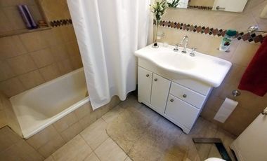 Casa 8 Ambientes en Lote 1751m con Pileta y Paddle