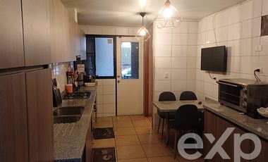 Casa en Arriendo en Avenida Punta Nogales con Pedro Fontova