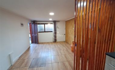 Casa en Arriendo en Las Encinas / Gerónimo de Alderete