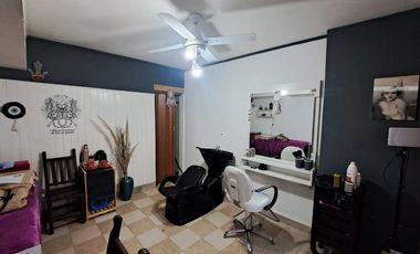 LOCAL COMERCIAL SOBRE URQUIZA 2100