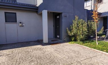 Casa en Arriendo en Portal de machali