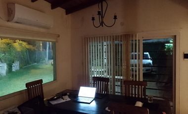 VENTA CASA 4 AMBIENTES BARRIO TIEMPO LIBRE