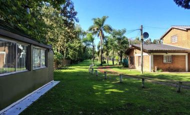 VENTA CASA 4 AMBIENTES BARRIO TIEMPO LIBRE