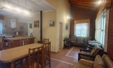 VENTA CASA QUINTA 3 AMBIENTES TRISTAN SUAREZ
