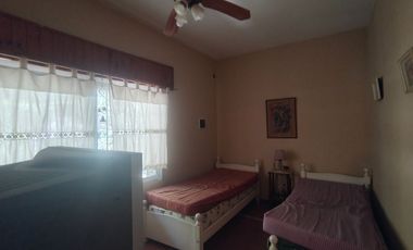 VENTA CASA QUINTA 3 AMBIENTES TRISTAN SUAREZ