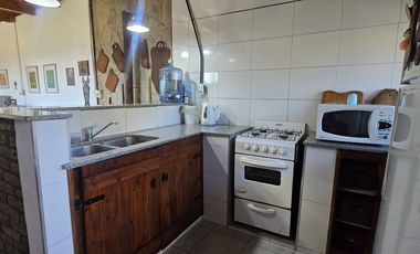 Venta casa dos dormitorios, pileta, Albarellos