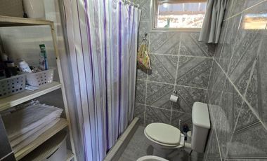 Venta casa dos dormitorios, pileta, Albarellos