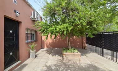 Casa 4 amb en venta Merlo Libertad cochera jardin