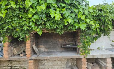 Casa 4 amb en venta Merlo Libertad cochera jardin