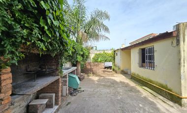 Casa 4 amb en venta Merlo Libertad cochera jardin