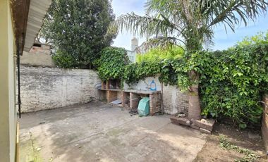 Casa 4 amb en venta Merlo Libertad cochera jardin