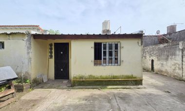 Casa 4 amb en venta Merlo Libertad cochera jardin