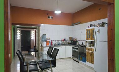 Casa 4 amb en venta Merlo Libertad cochera jardin