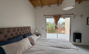VENTA CASA 4 AMBIENTES MODERNA SANTA CLARA GAS