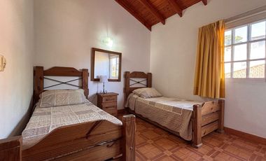 ALQUILER ANUAL DUPLEX 3 AMBIENTES PINAMAR