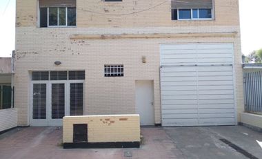 VENTA GALPON CON  2 DEPARTAMENTOS - SAN CARLOS-CBA