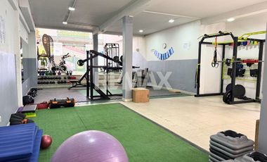 VENTA LOCAL+5 DPTOS+TALLER+GALPÓN+GARAGE NEUQUÉN