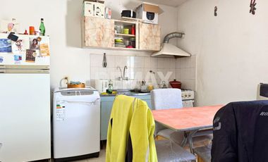 VENTA LOCAL+5 DPTOS+TALLER+GALPÓN+GARAGE NEUQUÉN
